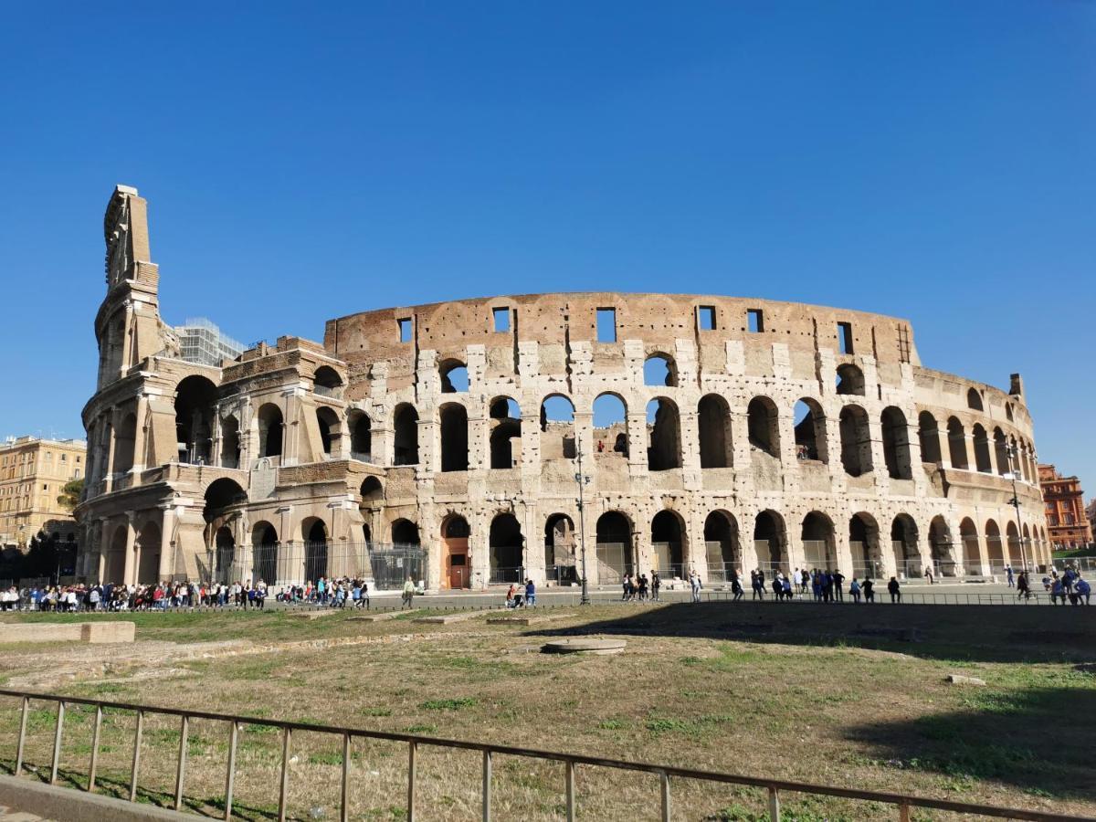 50 Passi Colosseo Apartment Roma Ngoại thất bức ảnh