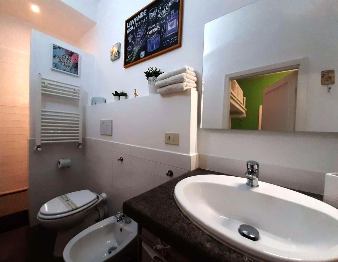 50 Passi Colosseo Apartment Roma Ngoại thất bức ảnh