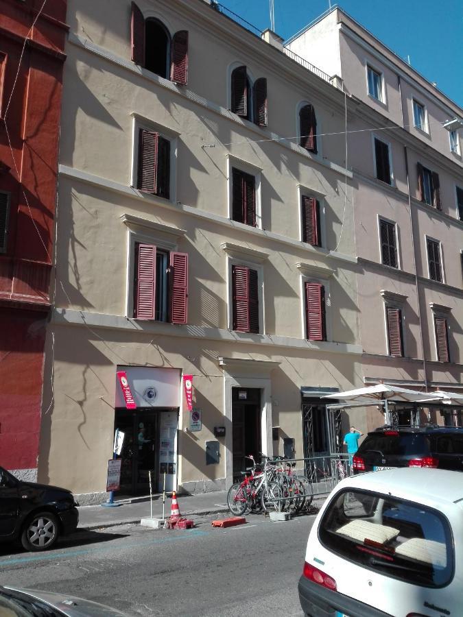50 Passi Colosseo Apartment Roma Ngoại thất bức ảnh