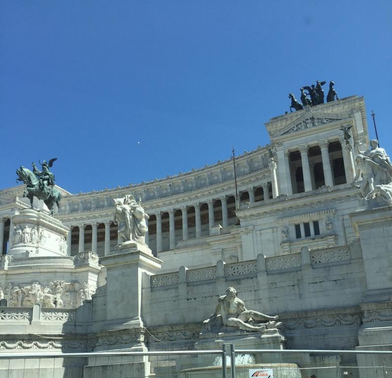 50 Passi Colosseo Apartment Roma Ngoại thất bức ảnh